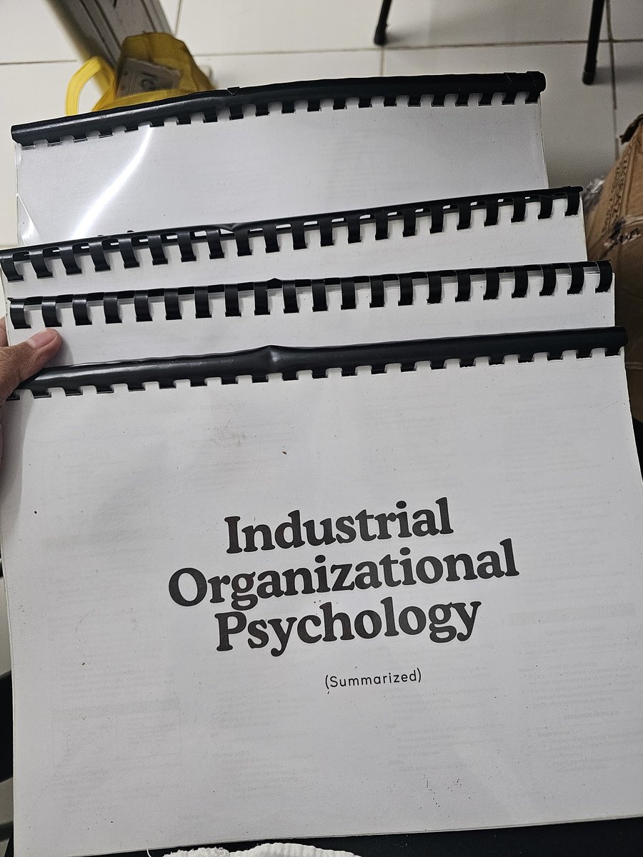 jianlumiere's tweet photo. hello #rmptwt, i have something like this printed for 4 subjects, wala siyang notes except sa dev psy na ilang pages lang, working reviewee kasi ako nung nagtake so nagtos based na lang ako.
if ever may want sa inyo na next year pa or planning palang magtake give ko na lang. https://t.co/NwCewFqZec