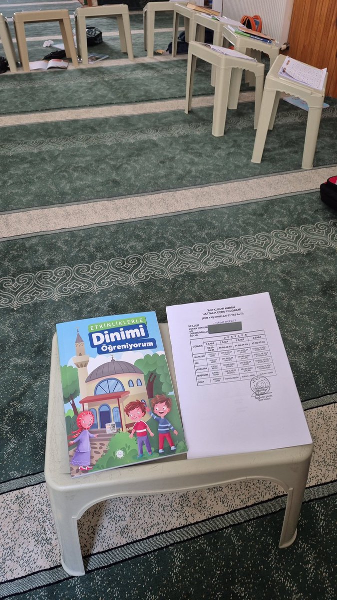 eess1704's tweet photo. erkek çocuklarını seçmek gibi bir hata yaptık https://t.co/rgKM2Mcg7x