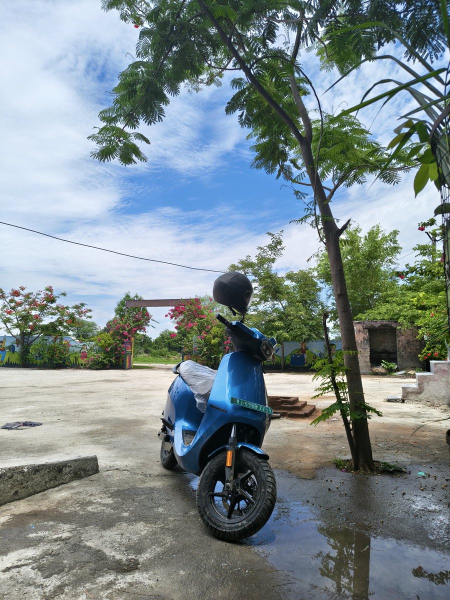 KumarBh45688567's tweet photo. "Heartfelt thanks to Ola  for the timely delivery of my scooter. I truly appreciate your excellent service and support. Looking forward to an amazing and eco-friendly riding experience!"
@OlaElectric
@bhash https://t.co/bmhPuSOocH