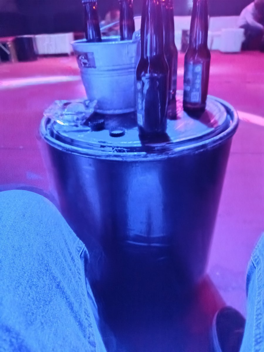 Vic_Boss77's tweet photo. Unas cervezas en @AnPunto  en Puebla!!
#SwingersPuebla
#PueblaSW https://t.co/cHnUbOHK3B