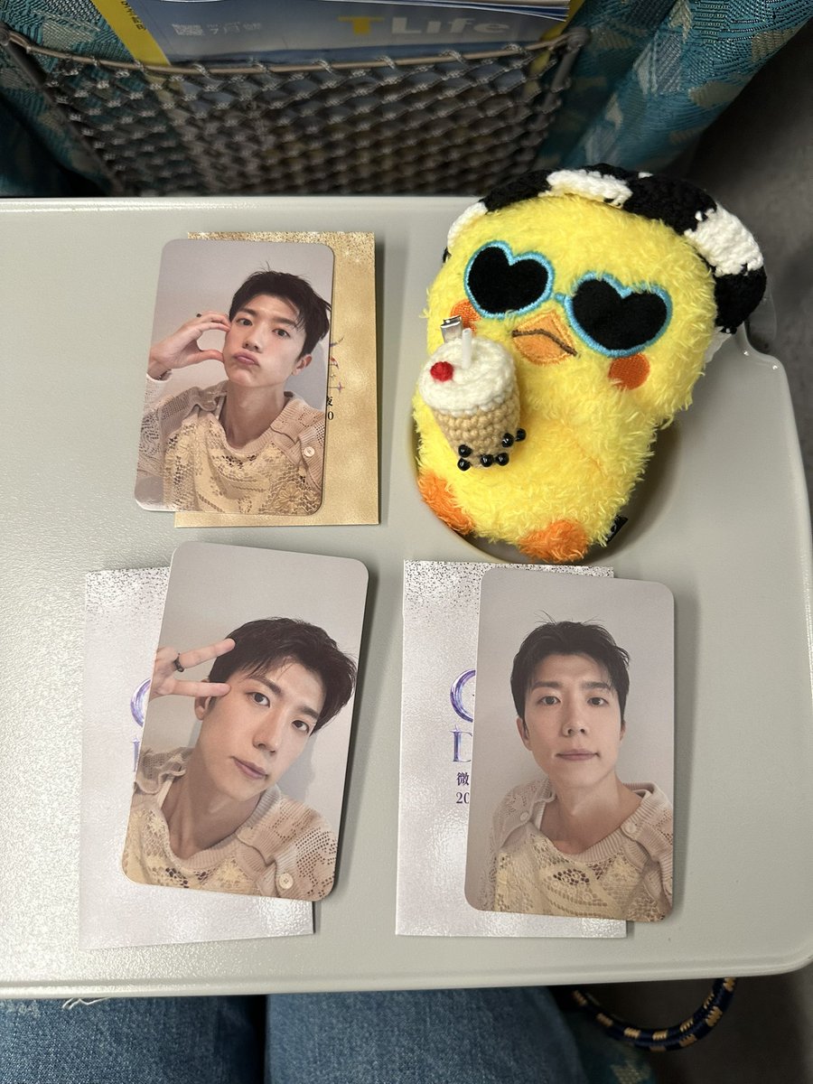 BubbleCPAP's tweet photo. 祐榮Meet&amp;Greet小卡*1
不限金額消費兌換小卡*2 
（聽說這是祐榮給的額外福利🥺 https://t.co/AtvJWrwyyG