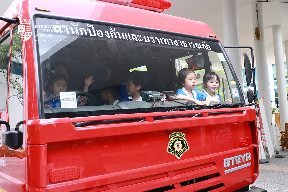 SHBcitycampus's tweet photo. A fun-filled experience that brought learning to life for our Early Years children as they welcomed firefighters from the local Fire Department. Children had the chance to spray a real fire hose, climb aboard the fire truck, and explore it up close.

#ShrewsburyBangkokCityCampus https://t.co/9C15oHgdHV