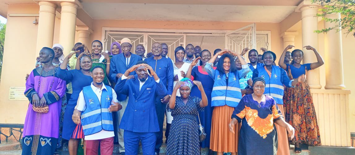 KyabazingaINI23's tweet photo. We held a successful community dialogue and joint monitoring activity in Kakira Town Council Butembe Chiefdom with the Village Empango Committees. We focused on achievements,challenges they face, and their expectations moving forward. @KingNadiopeIV @OwekOsman @UNICEFUganda https://t.co/KmvPhoa9kB