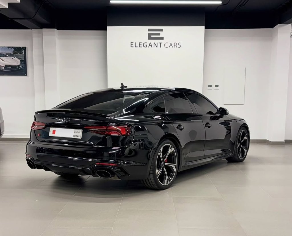 autocars420's tweet photo. Audi RS5 vs Lexus IS350 🔥

Power: RS5 (V6 Twin-Turbo ~444hp) 

vs

 IS350 (V6 ~311hp)

Reliability &amp; Costs: Lexus wins easy✅

 Sound &amp; Fun: RS5 takes it✅

Which one are you picking for a daily? 👇🏽#AudiRS5 #LexusIS350 #sportcars https://t.co/4lKHTF2PbE