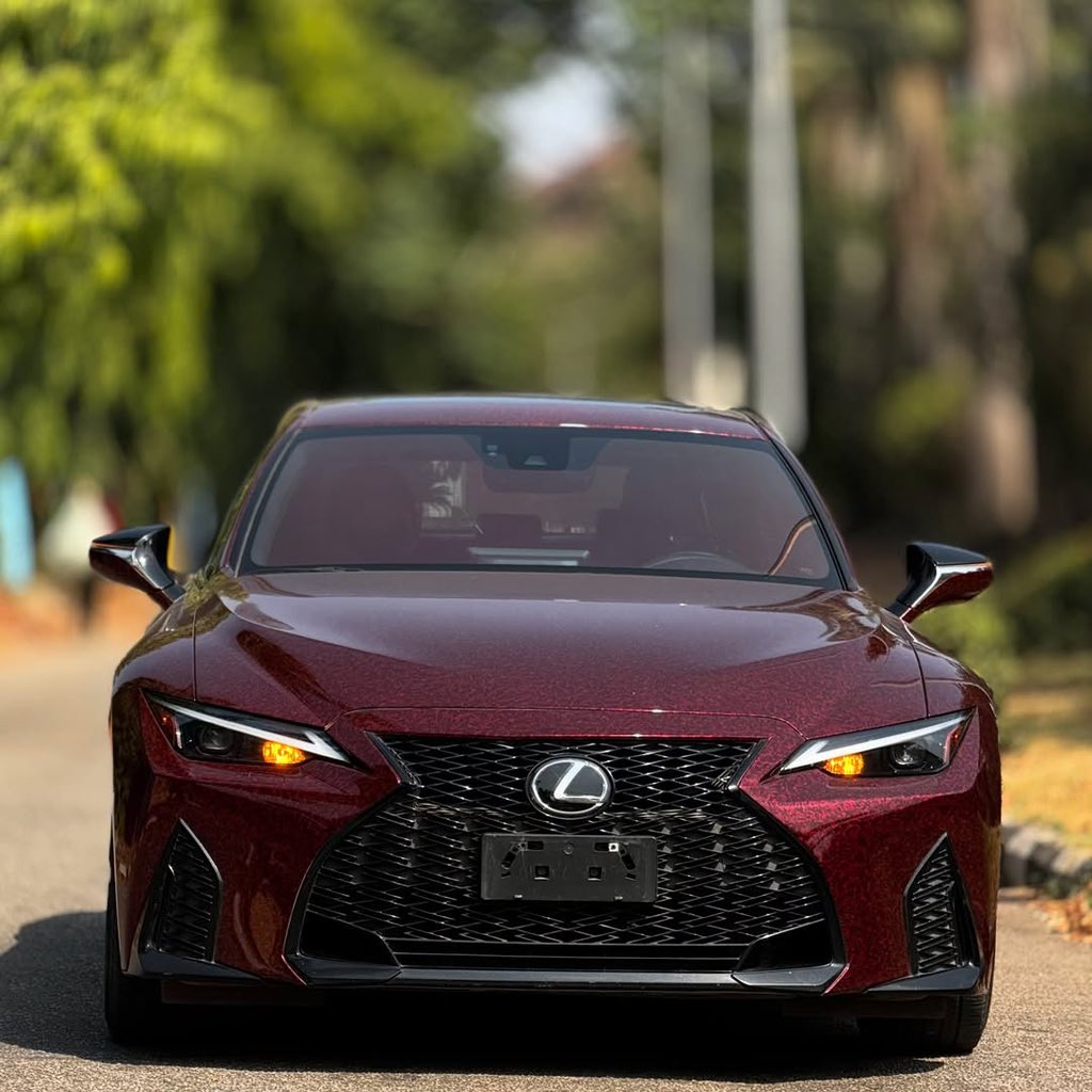 autocars420's tweet photo. Audi RS5 vs Lexus IS350 🔥

Power: RS5 (V6 Twin-Turbo ~444hp) 

vs

 IS350 (V6 ~311hp)

Reliability &amp; Costs: Lexus wins easy✅

 Sound &amp; Fun: RS5 takes it✅

Which one are you picking for a daily? 👇🏽#AudiRS5 #LexusIS350 #sportcars https://t.co/4lKHTF2PbE
