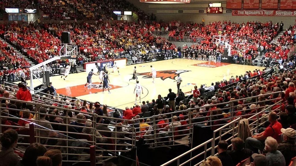 colejansons's tweet photo. After a great conversation with Coach Korn I am thankful to receive my first D1 offer from Southeast Missouri State University #GoRedhawks https://t.co/BNOSLe8x9W