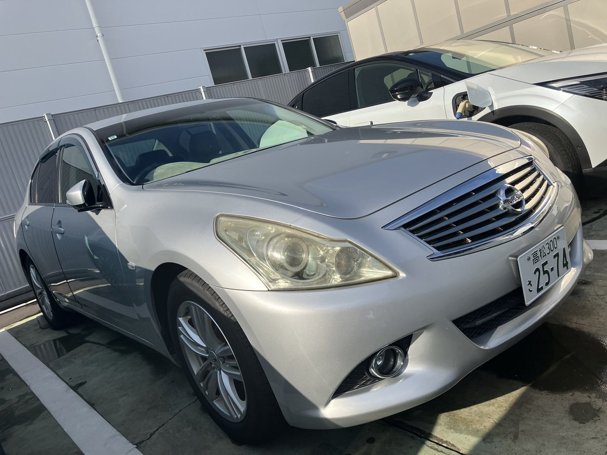 NP_kagawa's tweet photo. この子高松店のサービス代車なんですけど、新型車の代車もある中、後期型だし扱いやすい250だしで、社員に人気なんですよね😸 https://t.co/7wbK1gEH9u
