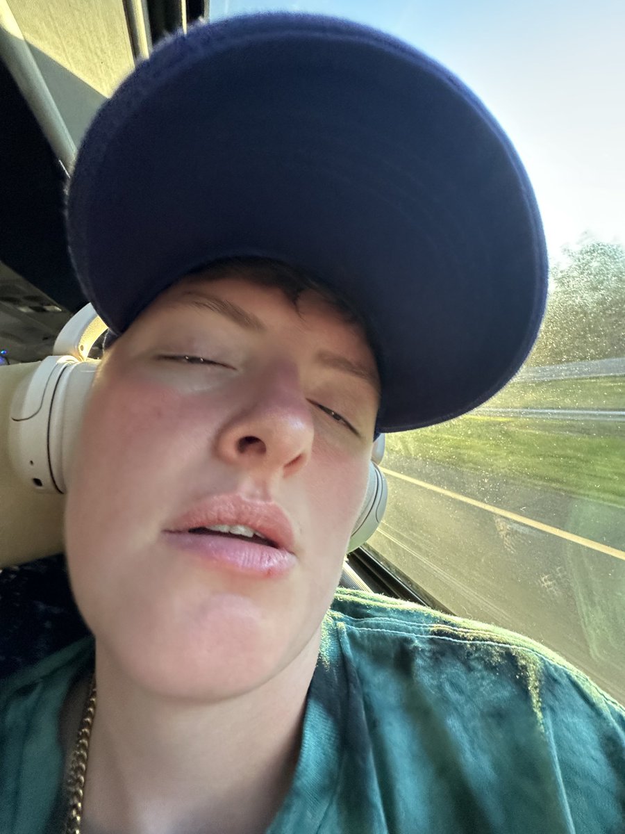 IrelandNichols's tweet photo. they call me Sleeping Beauty 💤 https://t.co/ELf5P7MoZO