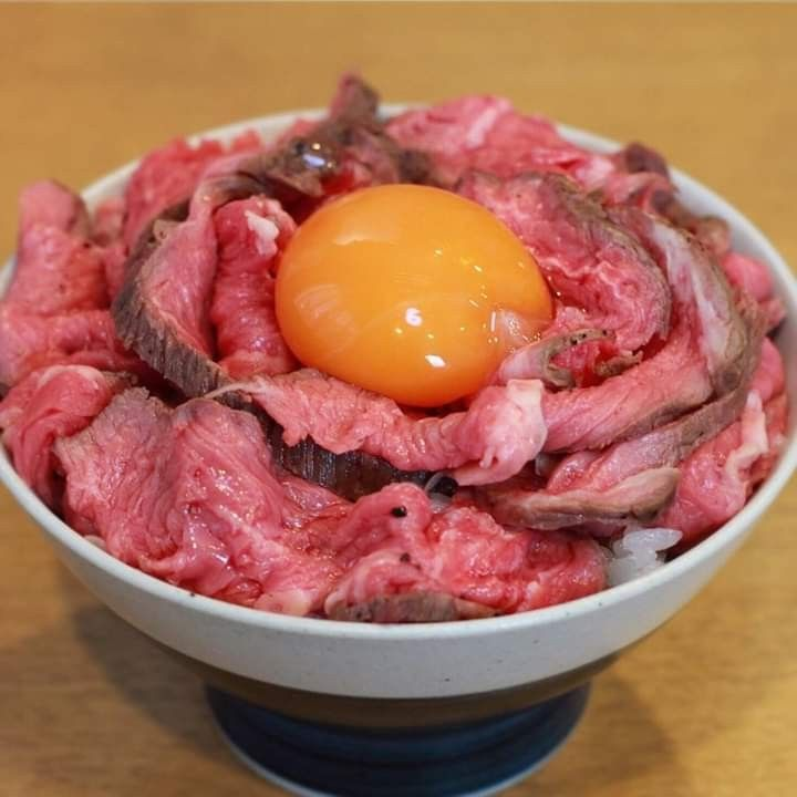 ドカ食いアイナちゃん tweet media