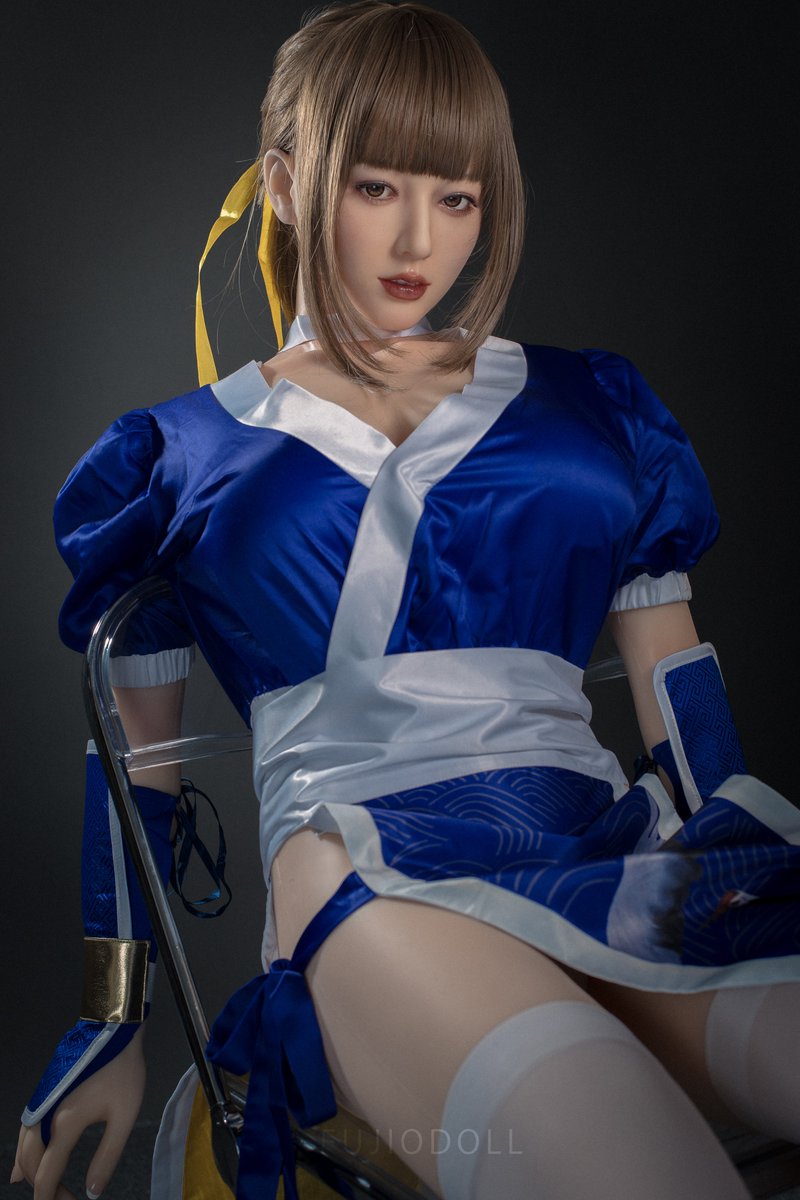 fujiodoll's tweet photo. 初期設定の年齢で計算すると、DOAのかすみって今年で47歳（アラフィフ）になるのヤバすぎるな…#抜け忍 #かすみ #DEAD_OR_ALIVE https://t.co/eDDsTZagRg