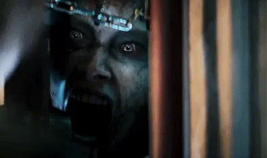 carouselshotgun's tweet photo. love it when the deadites play a little peekaboo https://t.co/Ej0PgonD88