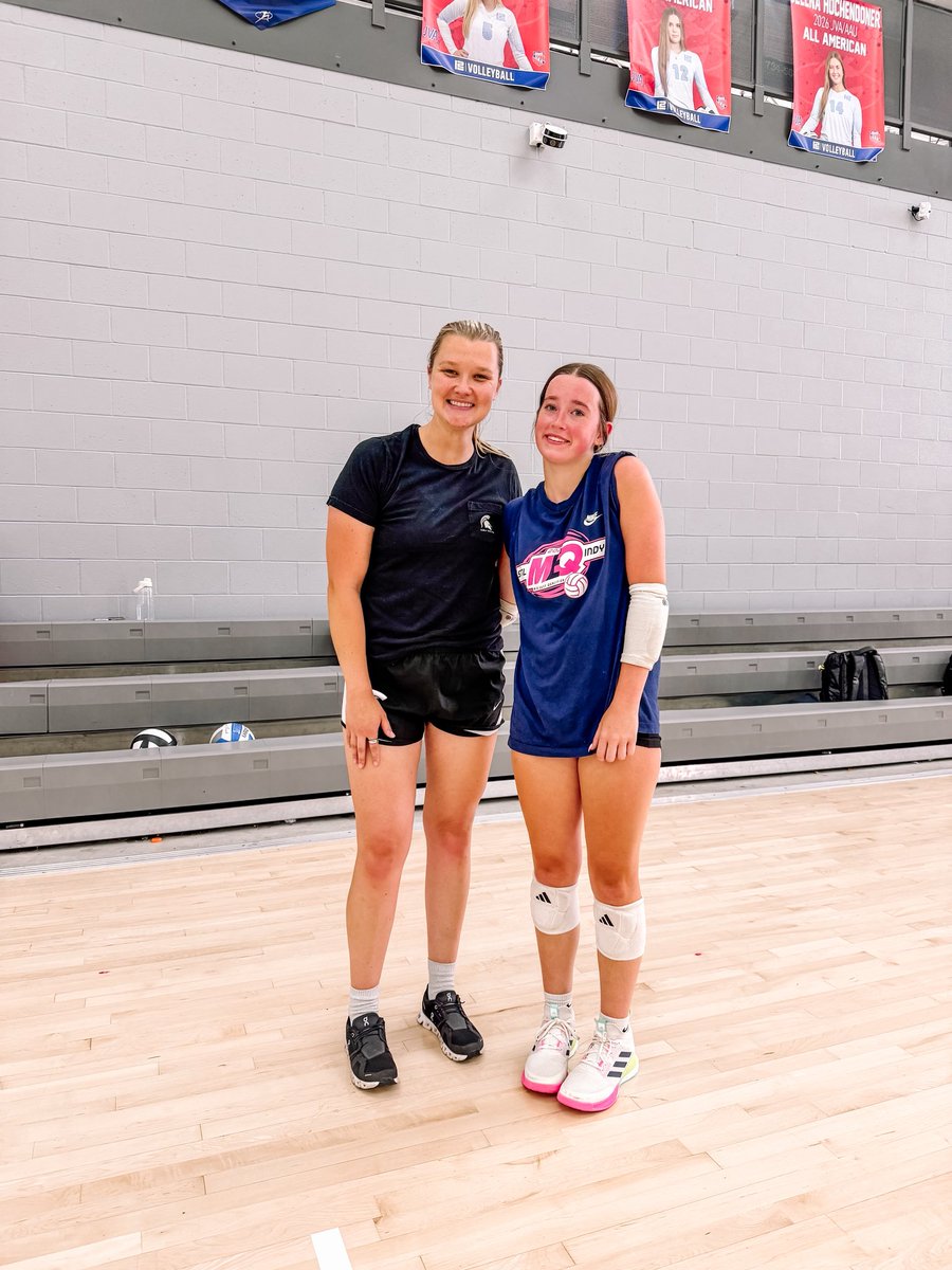 MaddyRowe2028's tweet photo. What a workout today! Private lessons with Alex have been such a blast and I feel like I make so much progress in my time with her. Today we worked on staying low, back row attacks, and getting all the touches I could. Try outs tmrw! #volleyball @LegacyLvc @volleyballworld https://t.co/PzpE19kFir