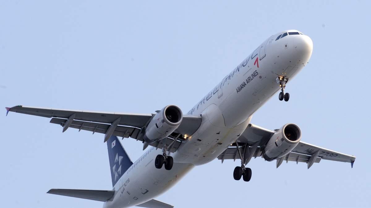 1045thecat's tweet photo. Boeing 737 Disappeared, Lost Contact With Air Traffic Controllers | 104.5 The Cat https://t.co/NiiMDrr3Tv https://t.co/m8gtBBzYot