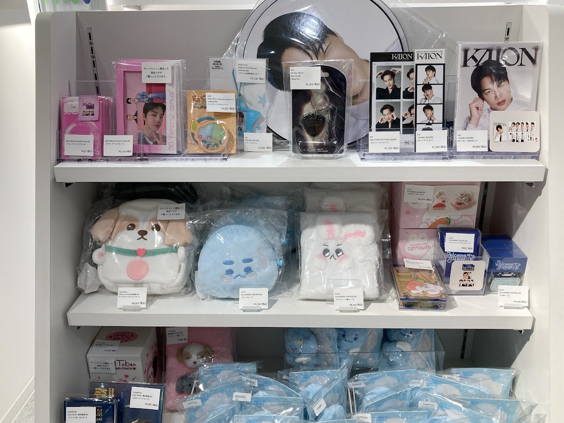 animateIS's tweet photo. ✨#EXO 商品情報✨

・2025 EXO FANMEETING OFFICIAL MD
・2026 EXO SEASON'S GREETINGS MD
絶賛販売中です！

また各メンバーさんのソログッズもご用意しております✨

今週末のLaLa arena公演に向けて、EXO-Lの皆さまのご来店お待ちしております🌟

#엑소 #weareoneEXO #EXOverse #WITHMUU https://t.co/Se3mTE0FRc