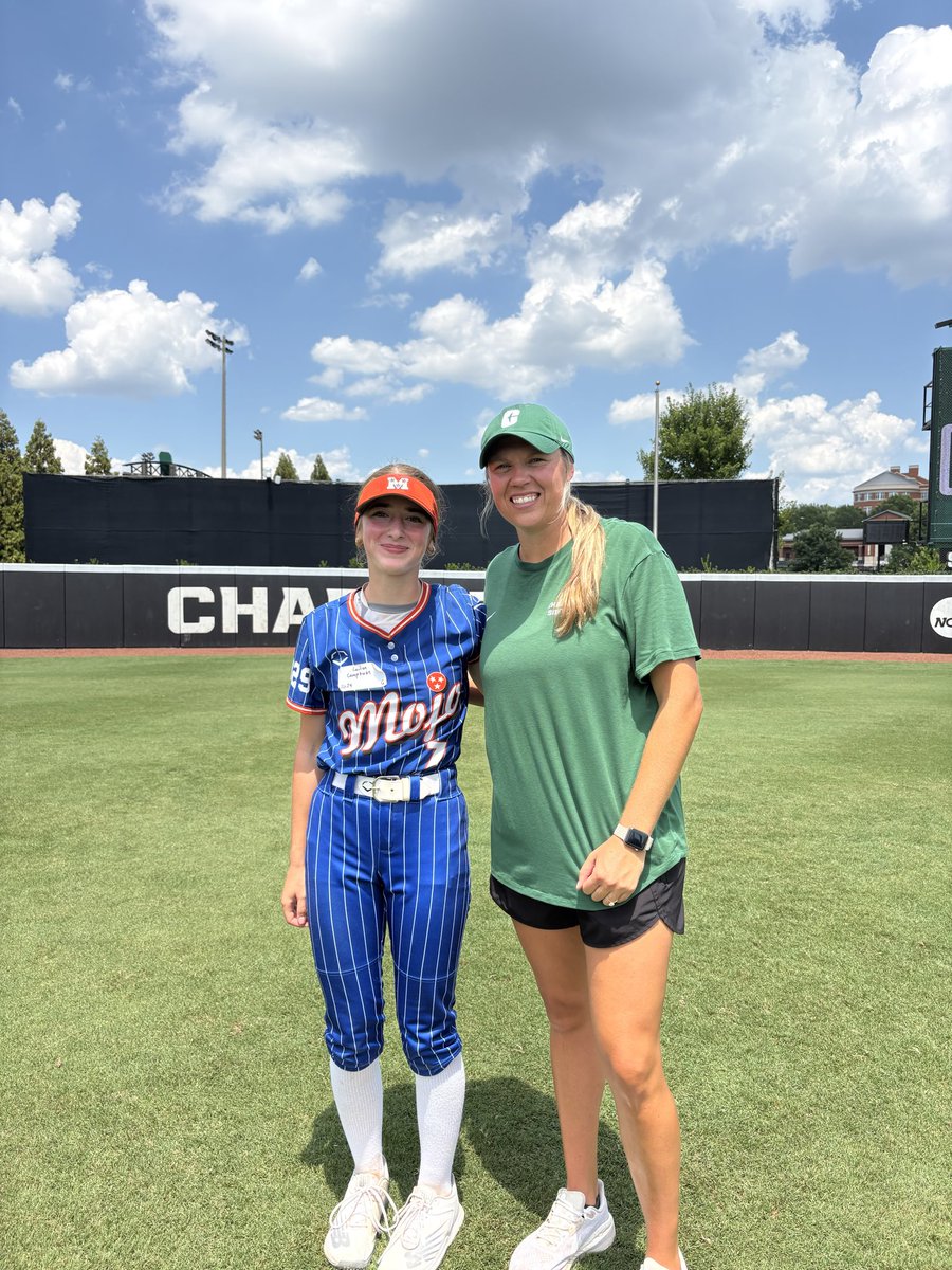 2029Compton's tweet photo. I had so much fun at the UNC Charlotte camp today. Thank you to all the players and coach’s for a great time! Thank you @CharlotteSB. https://t.co/04kMSYDi4P