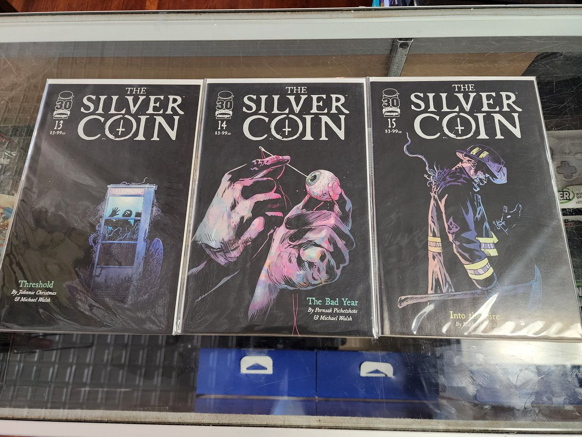 3_bitgames's tweet photo. The Silver Coin complete 1-15
Horror comic published by Image Comics.
Available for pick up at @dtpomona
#thesilvercoin #horror #comics
#comicbookstore #comics https://t.co/VRFkmfmtiZ