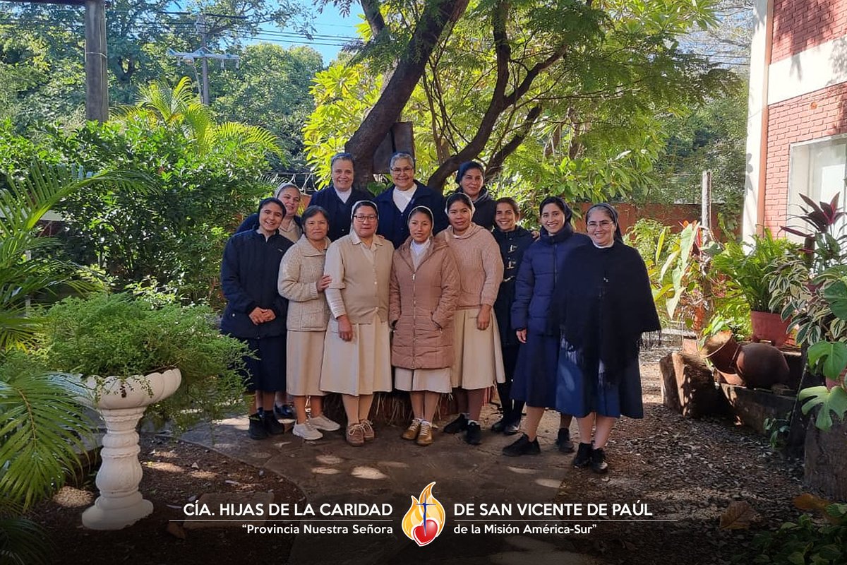 HCAmericaSur's tweet photo. ⛪ Formando Artesanas de Paz y Esperanza 🕊️ Diez Hermanas de formación inicial se reunieron en la Casa Provincial de Asunción, Paraguay, del 02 al 08 de julio.

🌐 https://t.co/rKx0XgopHO

#formaciónhc #artesanasdepazyesperanza #HijasDeLaCaridad #hijasdelacaridadamericasur https://t.co/6OxedE1Q3V