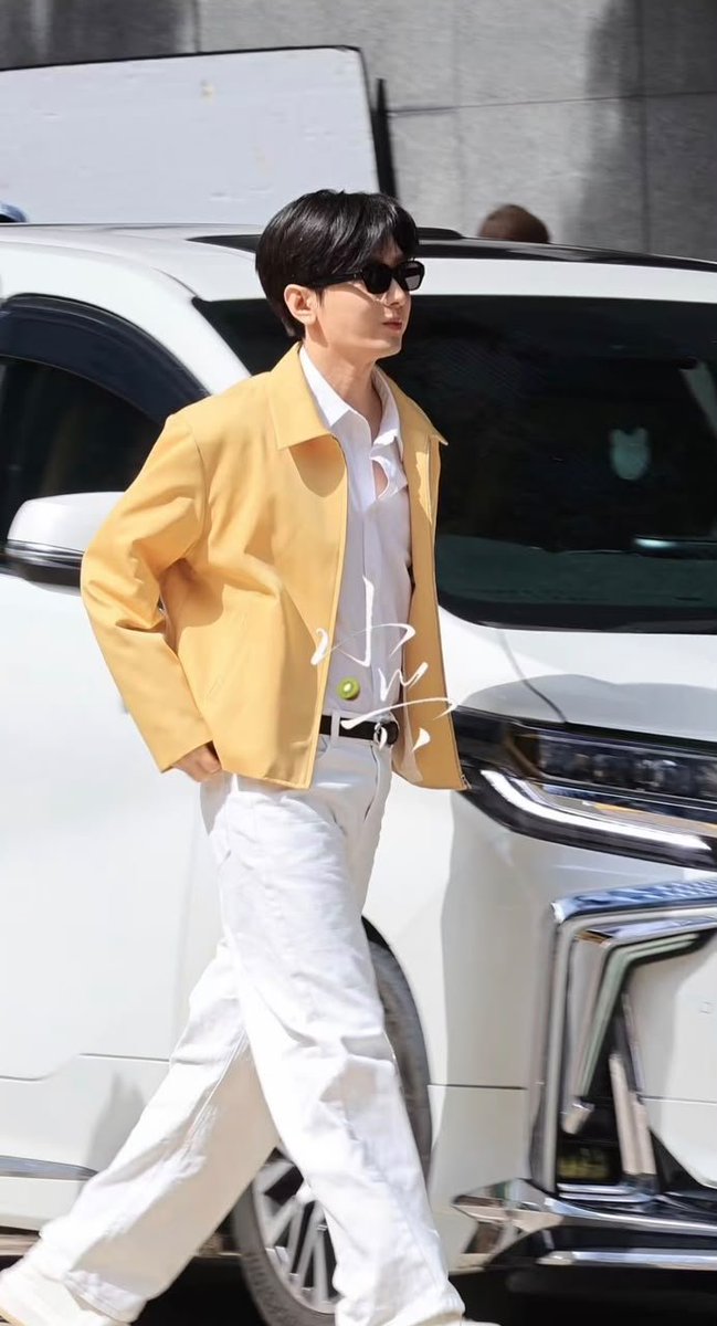 chengyi_idn's tweet photo. 09/07/2026
Day 6
Chengyi mulai bekerja pukul 09.30
hari ini syuting nya di outdoor tepatnya di Hong Tai Road & Chang Yue Road, Kwun Tong, Hong Kong.
Tampan rupawan😍
#chengyi #Lieshunter #linyanting #成毅 https://t.co/akFYaxWgLt