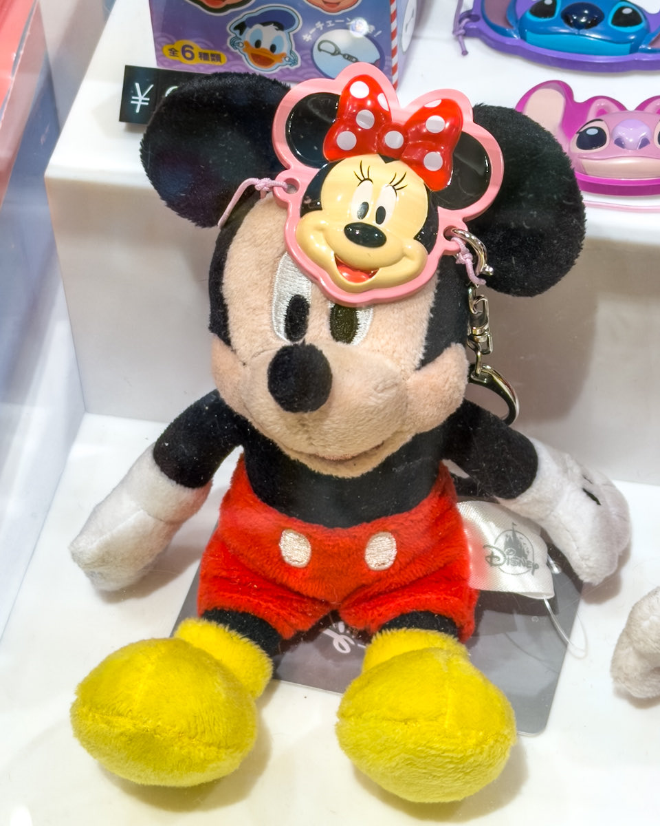 スティッチやエンジェルも！ 「ディズニーストア」 シークレットキー