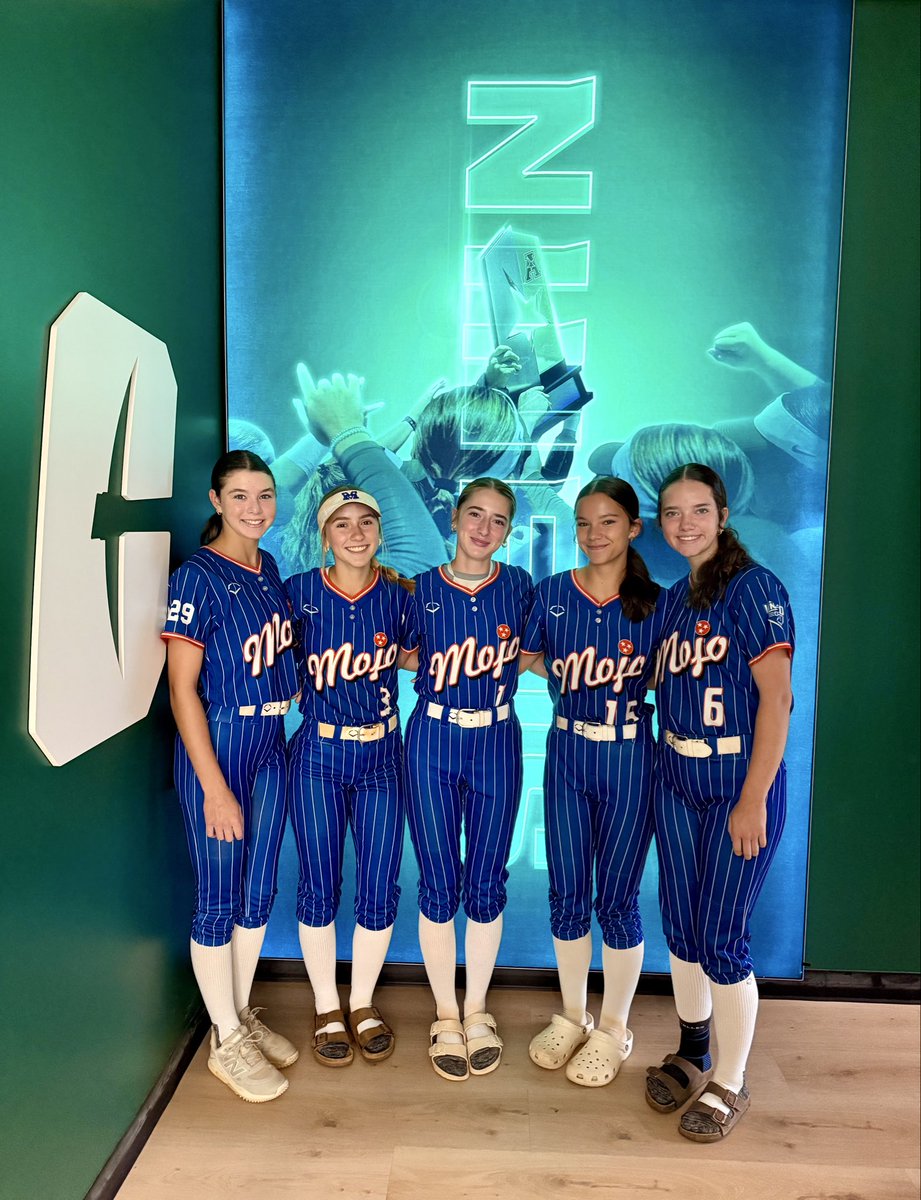 TNMojoHoward's tweet photo. Our players @ZoeHoward04, @gmrotek2030, @2029Compton, @EllaStigliano29, and Zoe Playford had a great time at the UNC Charlotte camp today. Thank you @CharlotteSB for giving them such a great experience. https://t.co/lhpAjVTroH