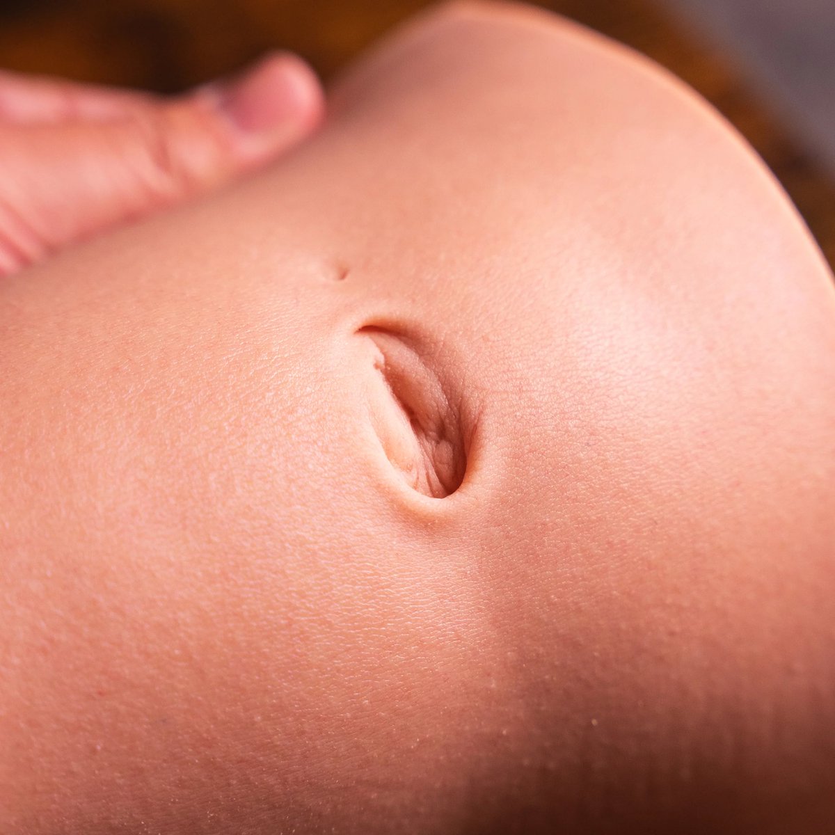 outiebyte's tweet photo. Hey there! For those of you that don’t know, I make silicone replicas of belly buttons! They’re casts of real bellies so they have a ton of detail. Not only are they super squishy, but they come in a number of different colors for you to choose from. https://t.co/yPwlyAa2sG https://t.co/bBgqKgIXoW