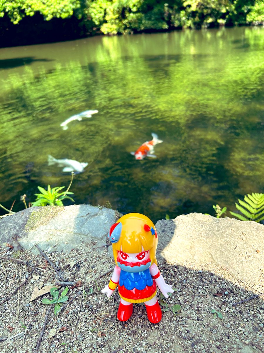 ビエちゃん散歩🐟 @P9Toys #アマビエちゃん #ビエ散歩
