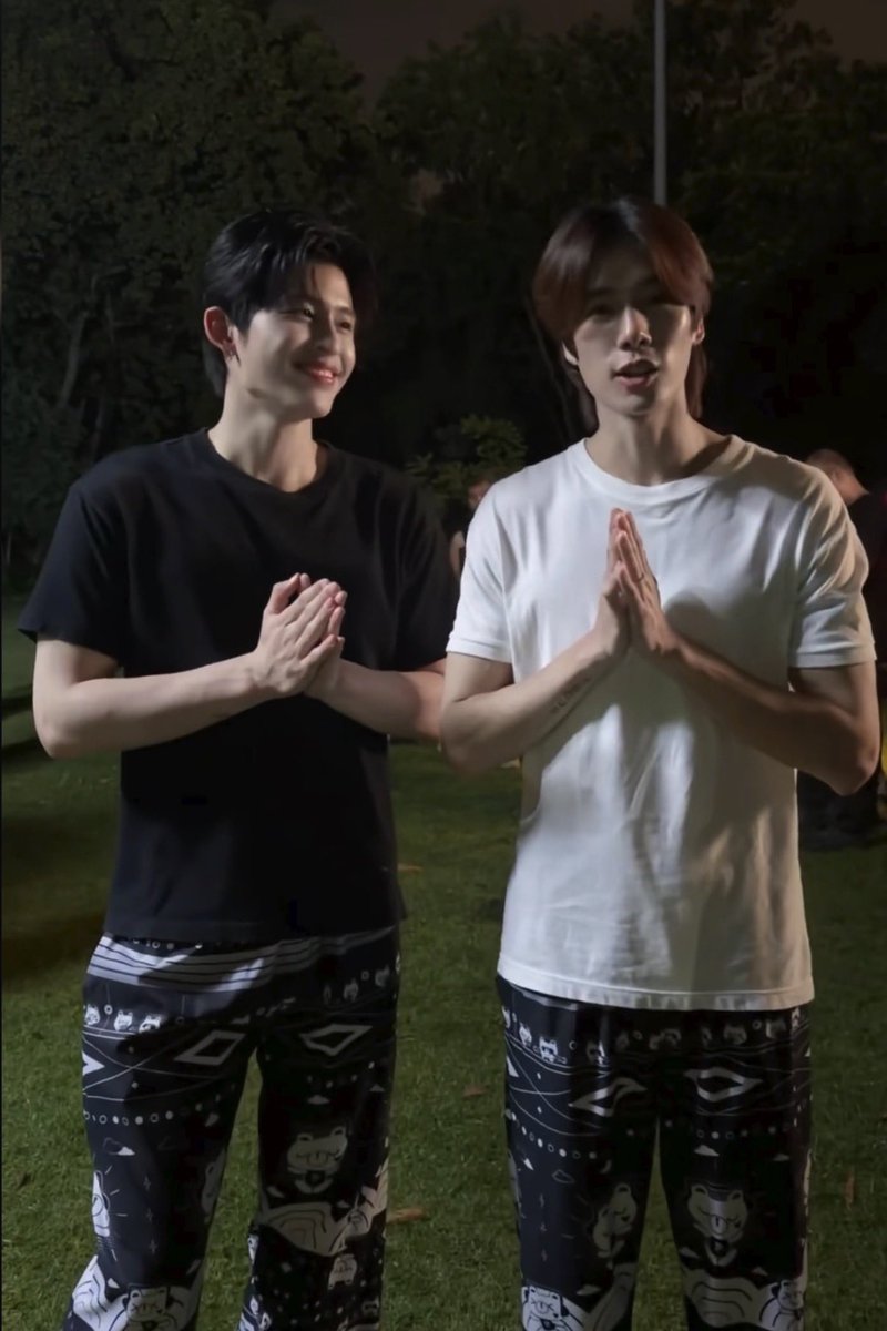 vlkpss's tweet photo. โทดนะ เลยหรอวะพี่ปอนด์พี่ 566555666555555555555555555555565555665566555555555555555555555555555555555555555555555555555555455555556665555555555 https://t.co/Ar9lHiEVBG