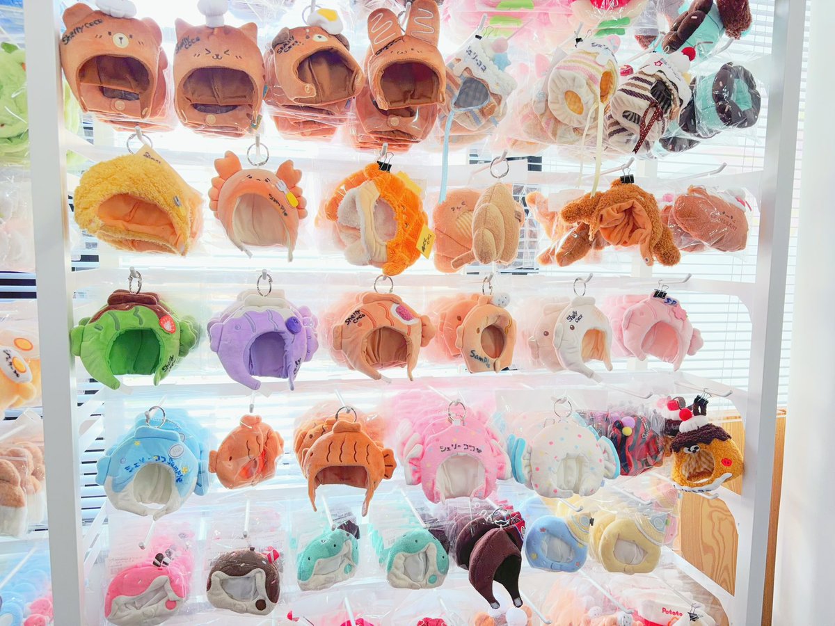 Shelly_Coco_'s tweet photo. ♡#ShellyCoco2号店♡ぬい服・ドール服店♡

おはようございます☀
本日もシェリーココ2号店オープンいたしました🤍໒꒱

大好評.ᐟ.ᐟスウィートなぬい服たくさんご用意しております͈ ᴗ̀ ̫ᴗ́ ͈

シェリーココでは全ぬい服ご試着可能👌🏻ට ̫ < ❤︎  ̖́-

ぜひ、お気に入りのぬいちゃんとご一緒にお越しくださいませ〜🐾

本日も皆さまのご来店お待ちしております✩.*˚

🫧池袋駅から徒歩4分🫧営業時間11時〜21時🫧
🫧中池袋公園横🫧 東京都豊島区東池袋1丁目15-10 第5アムスビル 5F🫧