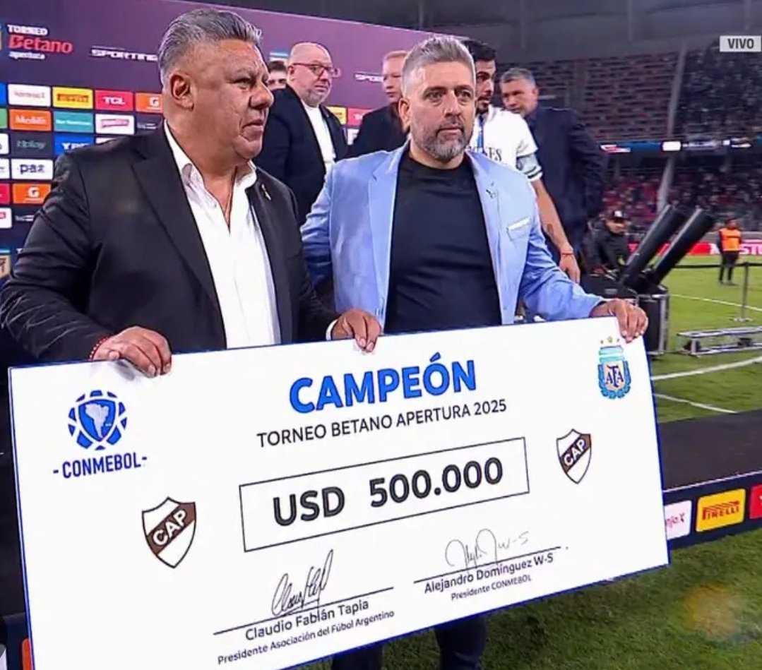 JnCrzFrnndz's tweet photo. "el fútbol argentino le compró el mundial a la FIFA"

*el fútbol argentino* https://t.co/EttV0gG2Zo