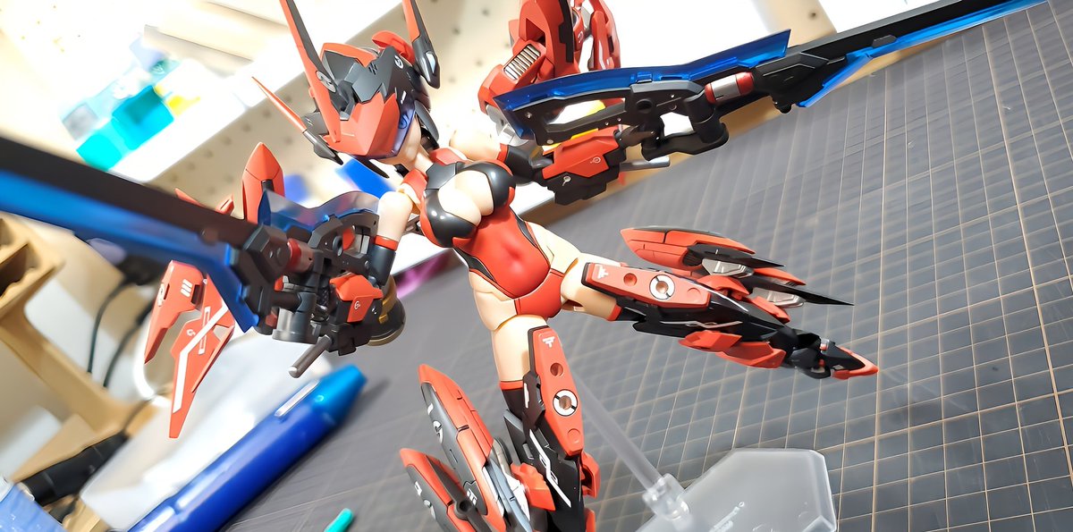 amagito369's tweet photo. ろーちゃんはいいぞ。

#メガミデバイス
#プラモデル
#ロードランナー買ってないひとにロードランナー買いたくさせるような写真 https://t.co/L9yrMNLjM2