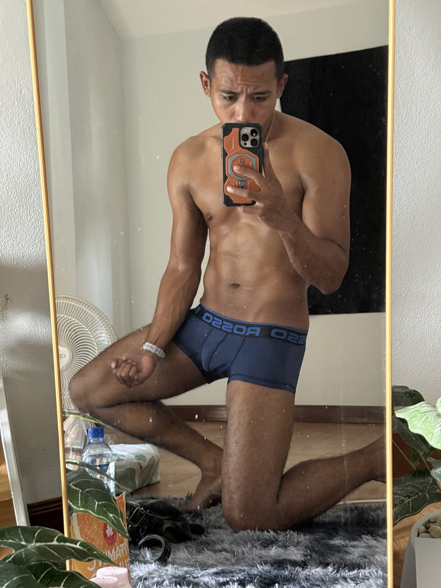 spr_sdtppr's tweet photo. ถ้าหนูไม่อยากแขนพี่ แล้วหนูอยากกัดอะไรกันครับ 🫣🧏‍♂️💪 #สงขลา #ยะลา #นราธิวาส #หาดใหญ่ https://t.co/4IZnQQYpFv