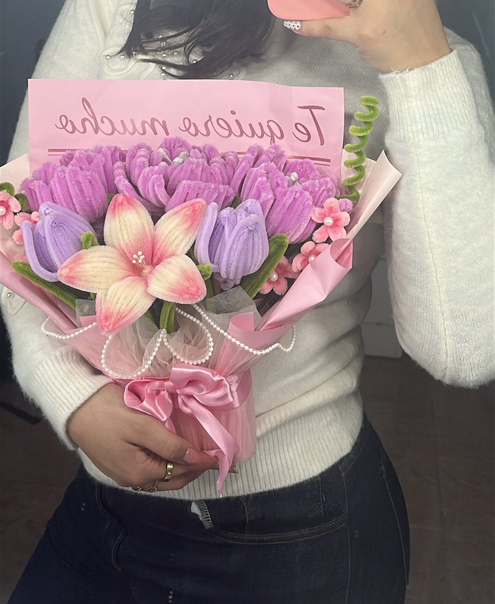 gerwldinee's tweet photo. encontré un hombre que se emociona más por mi cumpleaños que yo 🥺🩷✨ https://t.co/jubXewcoYN