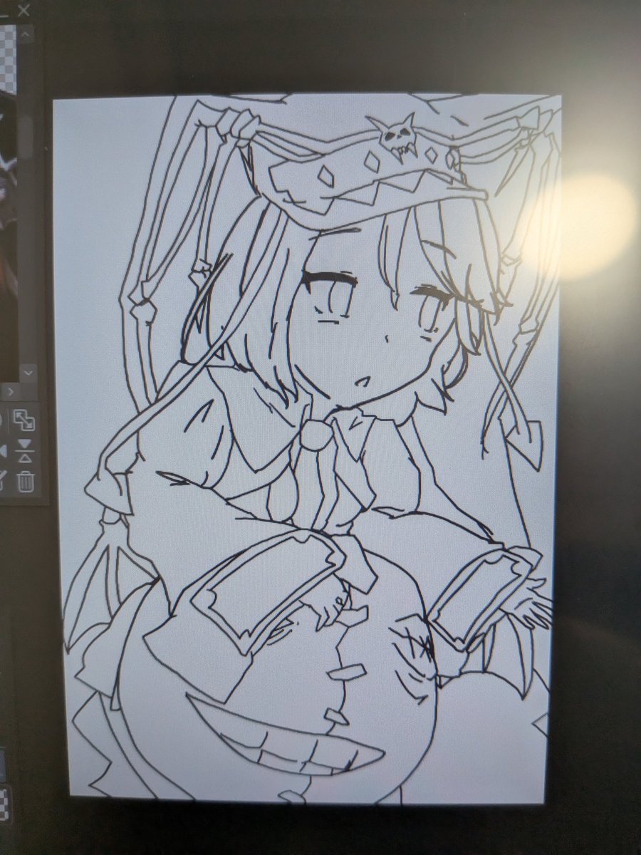 Torini_kumeka's tweet photo. 立ち絵風ということで、線画かなり太め https://t.co/Zr3Ji2gxOI