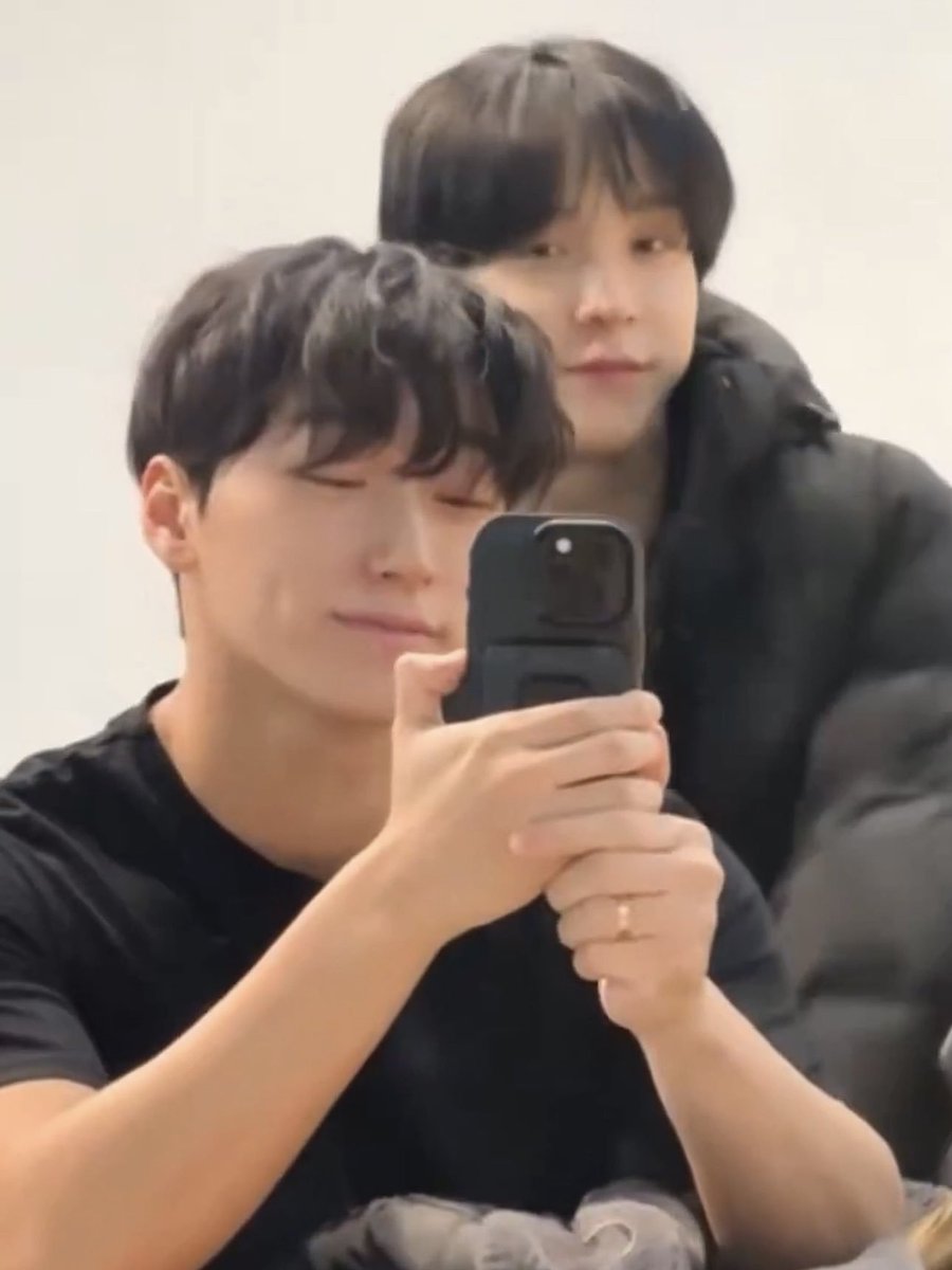 yunuoho's tweet photo. Mas be like: https://t.co/Y5NFFJLJH2