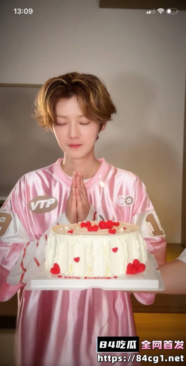 DpqIvy's tweet photo. 鹿晗 关晓彤 甜蜜恋爱期竟深夜多次约炮 司晓迪 魔嫂凌晨再甩铁证炸裂全网

#鹿晗出轨 #司晓迪爆料 #魔嫂再战 #聊天记录实锤 #性爱视频曝光 #内娱最大塌房 #2026娱乐瓜 #鹿晗咔咔昵称 #关晓彤分手 #鹿关CP崩塌 #84吃瓜 

链接地址：https://t.co/HcLkAcSIhH https://t.co/aXthcfGbK6
