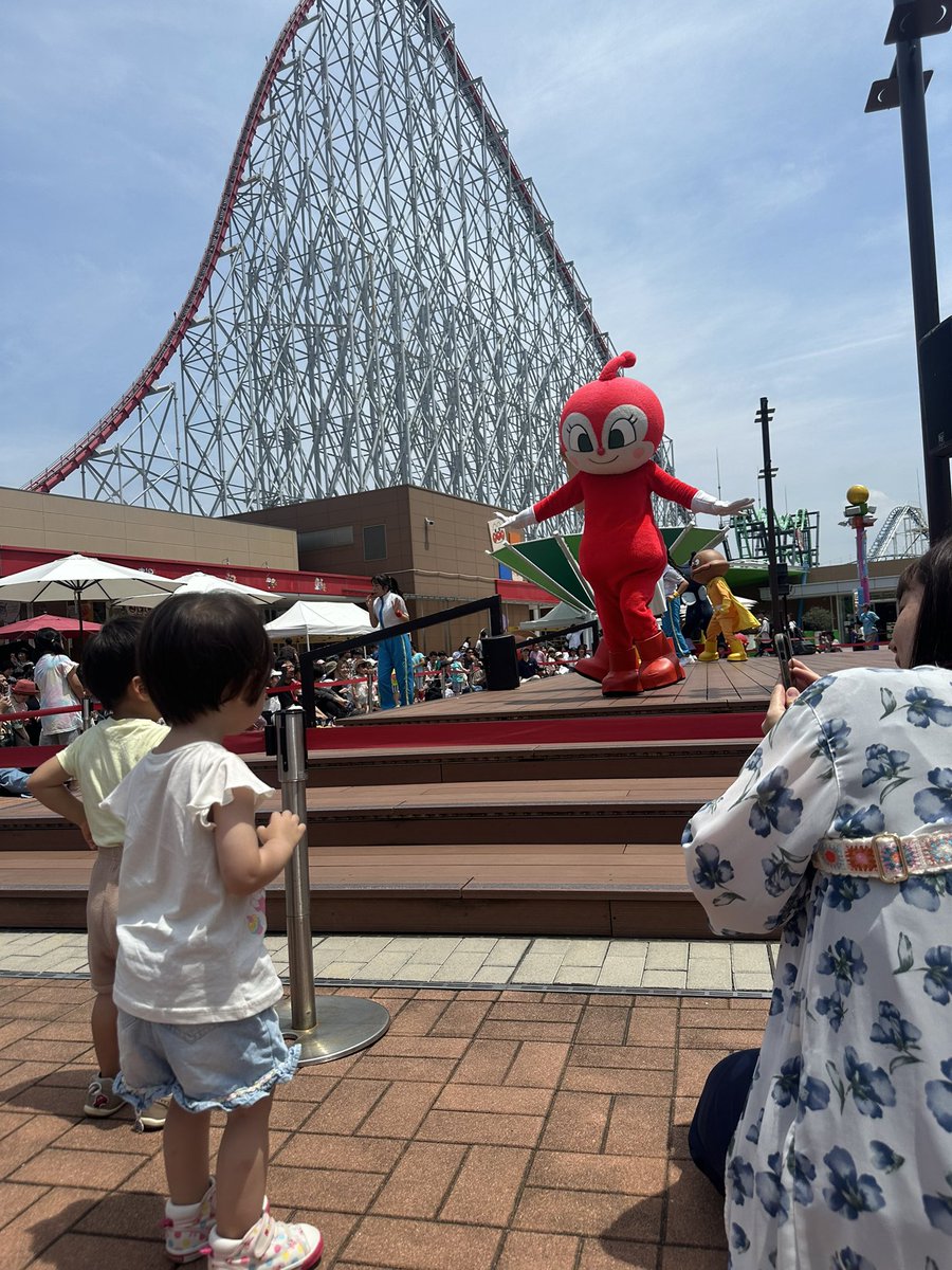 amh0_45's tweet photo. 長女HB月なので🥯🎡行ってきた❤︎
次女は実母に預けた😌
もうちょっとで２歳だね〜🥰
ここまで元気に育ってくれてママパパは幸せ者だよ！楽しんでたから良かった🥰
次は横浜の連れてってあげたいな❣️
帰り旦那は🗼🚄帰ってった！私は名古屋から地元までぶっとばし🚗
また来月だね〜！ https://t.co/kA3whdztaB