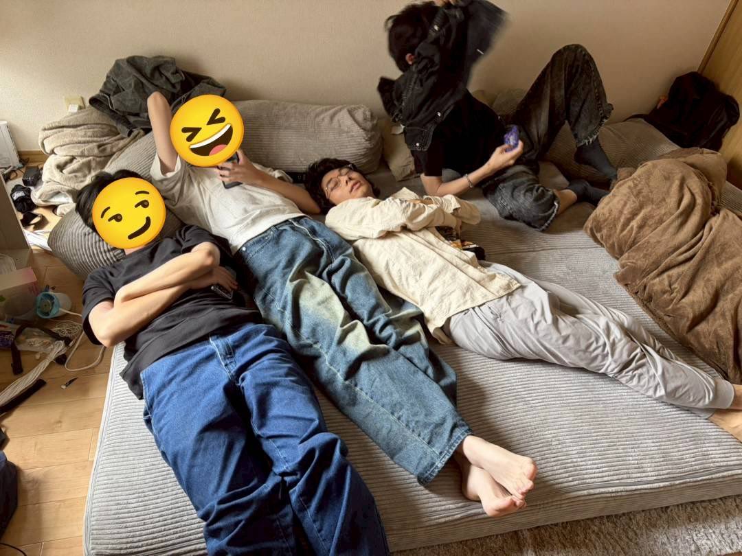 un1v3rs1ty's tweet photo. 【演者紹介】

①山田ブギウギとろくでなしゴダール
②日本大学文理学部落語研究会
③俺がバカって言ったら、カバと結婚させてくれる？ https://t.co/wz1KWtVvlg