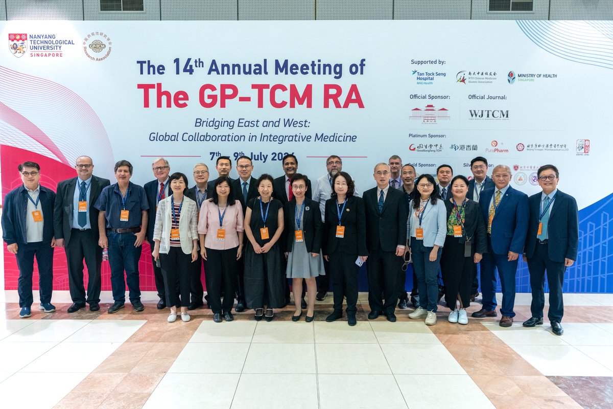 ntusbs's tweet photo. Bridging East and West through research and collaboration. From 7โ9 July, researchers and clinicians from over 17 countries gathered at SBS for the 14th Annual Meeting of the GP-TCM Research Association, hosted by NTU Chinese Medicine.
#NTUSBS #GPTCMRA https://t.co/AE0yph5nTQ
