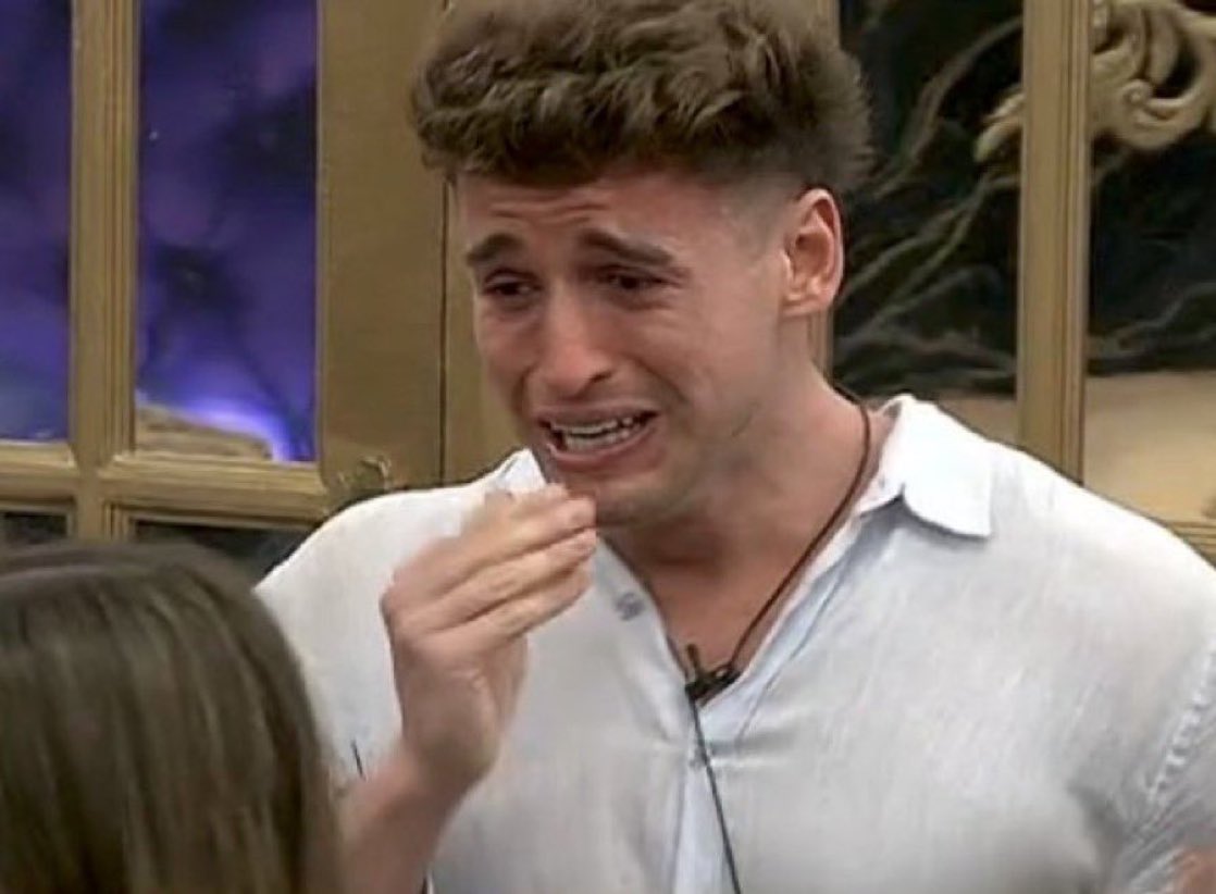 ELCURANTODELULO's tweet photo. Para limpiar la final desde raíz 

MANU AL 9009

 #GranHermano https://t.co/mILnj1RLqU