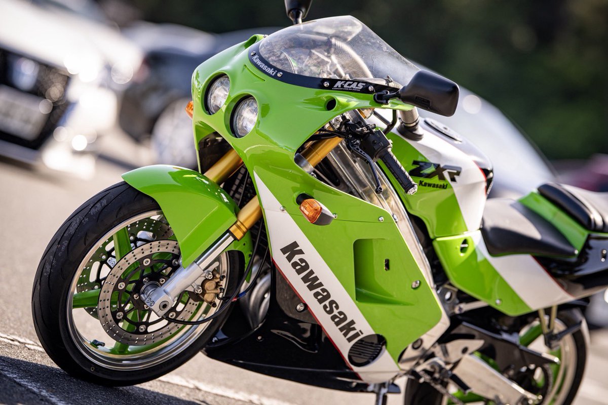 maru819826's tweet photo. 私事ではございますが、この度出産を機にGPZから車検の無いZXR250に乗り換えました😌
旦那に去年フルレストアしてもらい、まだ育児がバタバタバタ子で乗れてませんが、今後ともよろしくお願いします😙
また今度プロフィール書き直そっと🦭

Photo: あきぷりんさん https://t.co/8YC40rNPSD