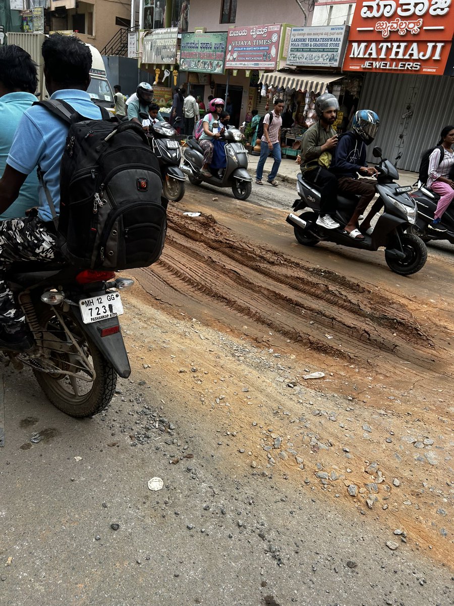 vinitjain04's tweet photo. Dearest @bbmpcommr @WFRising immadihalli road since more than a month https://t.co/XXcQQ3ACZ3