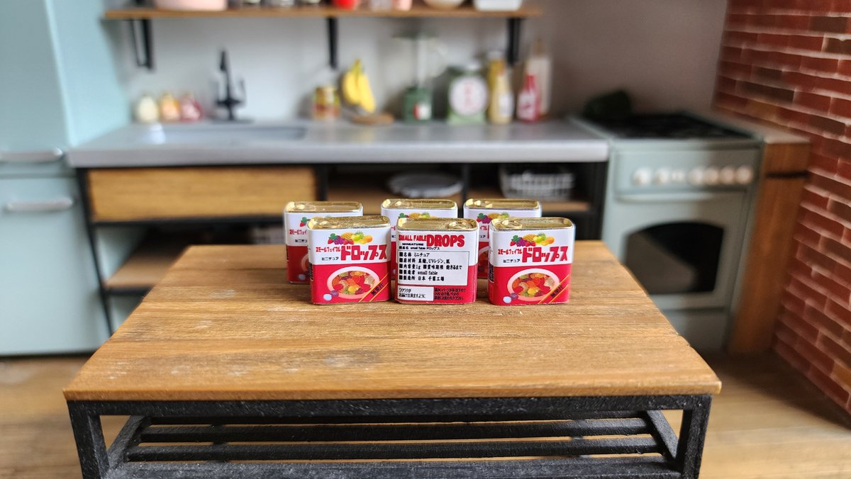 Turmerick2's tweet photo. 1/6サイズ1/12サイズのドロップ缶出来た～✨
販売は
７月11日、12日に開催される
東京ドールハウス•ミニチュアショウにて
詳しくは　
@dollshouse_jp
さんのhpでご確認ください🙇‍♀️
ブースはB-15
グループ名 Trois Rêves（トロワ•レーヴ）3つの夢
３人で出展します🙌よろしくお願い致します🙇‍♀️❤ https://t.co/B75B8EQyIe