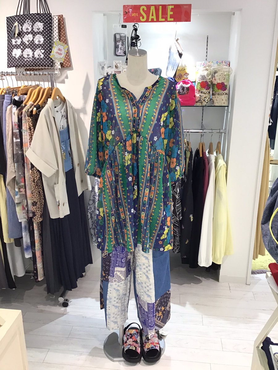 Scolarkwgoe's tweet photo. こんにちは🌞スカラー川越店です🌈🦄
本日の川越は程よく夏でございます🔥👺🔥

そんな本日のご紹介アイテムはパッチワーク風パンツです🌈💜
着心地抜群、1枚で存在感のある優秀なパンツです🔥❤️🔥

本日も皆様のご来店をお待ち致しております🌈💜❤️🩷 https://t.co/MkTzgDkS5B
