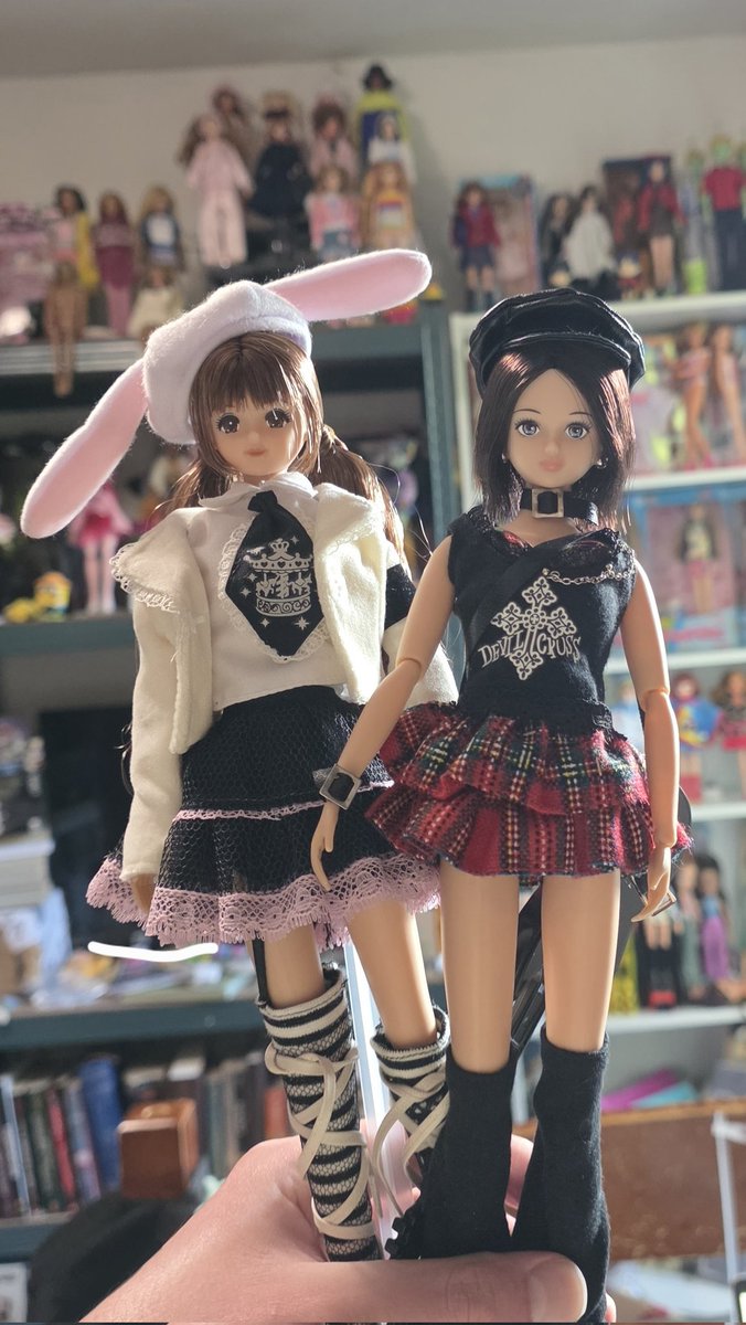 SilicaJelli's tweet photo. I opened these two i few weeks ago but forgot to post them :p https://t.co/Bp0cMGWBKE