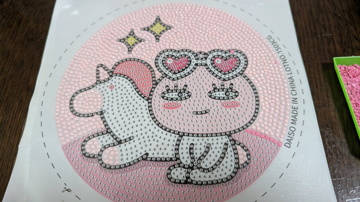 ake330624's tweet photo. やっと一色終わった。
飽きるぅー😥
#DAISO https://t.co/slbNTcxlee