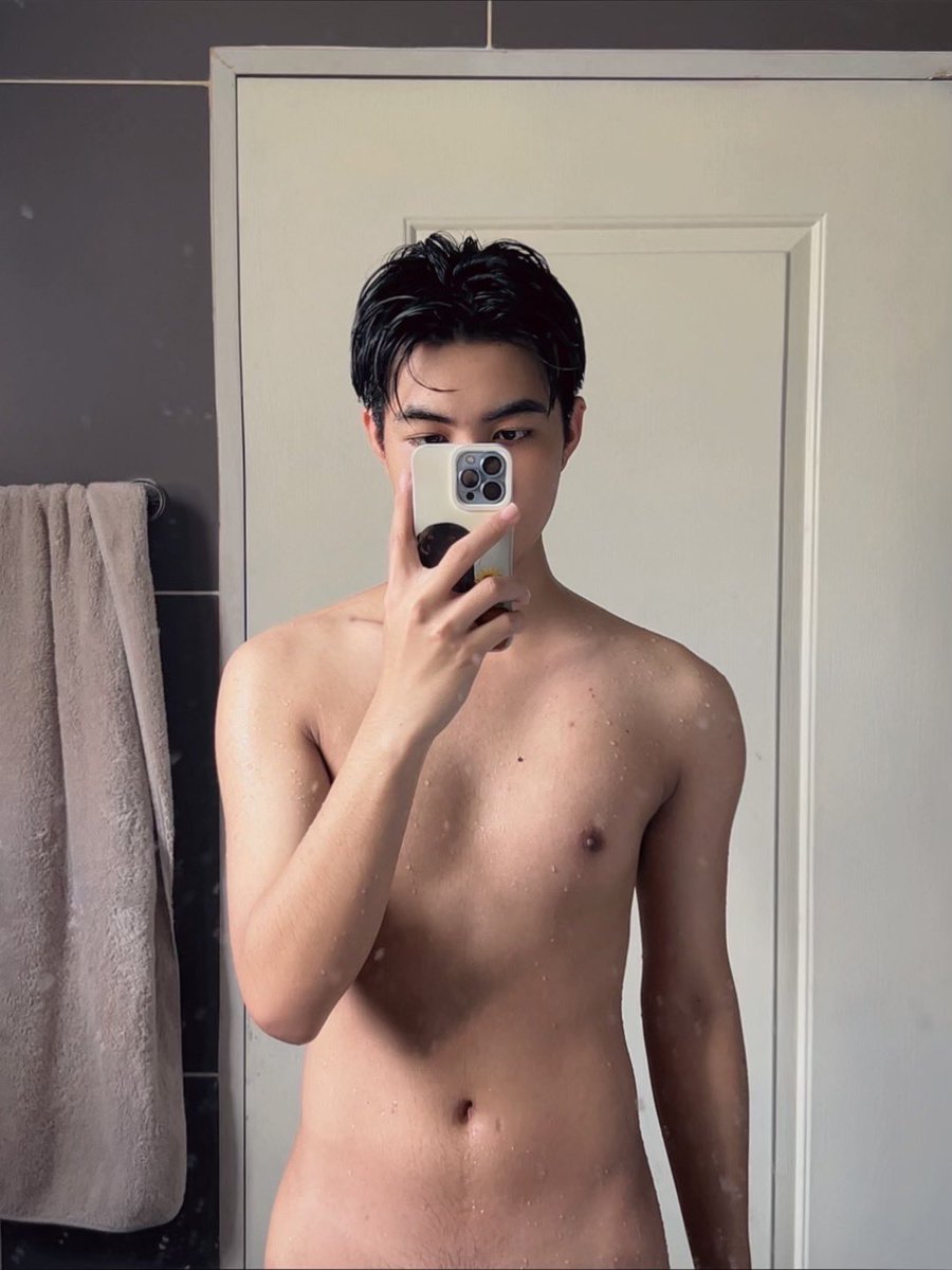 catgood1998's tweet photo. ตอนน้ำหนัก 65 ดูไม่ได้เลย 😫 https://t.co/hiyAlRXbEw