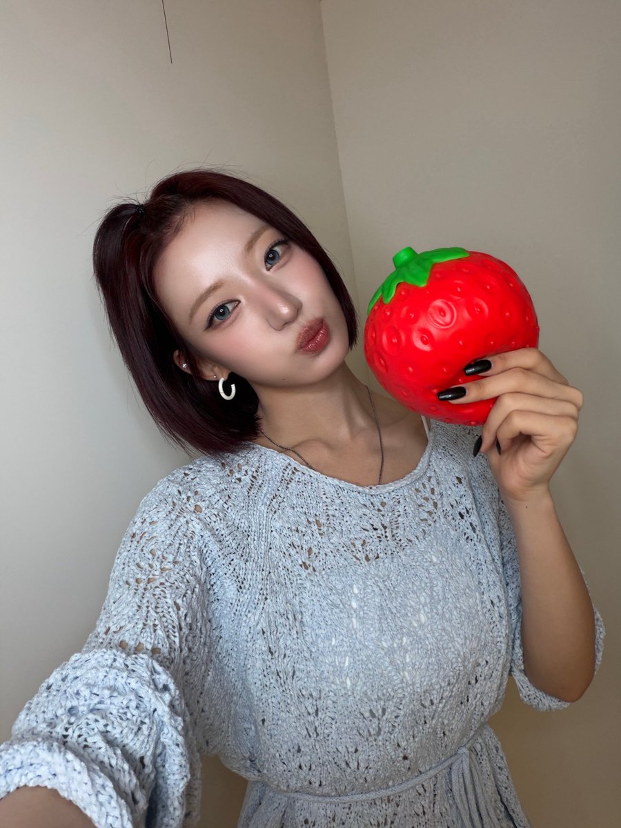 kimsiyoonpic's tweet photo. 260707 🫧 update! https://t.co/ohFDNCQHBY