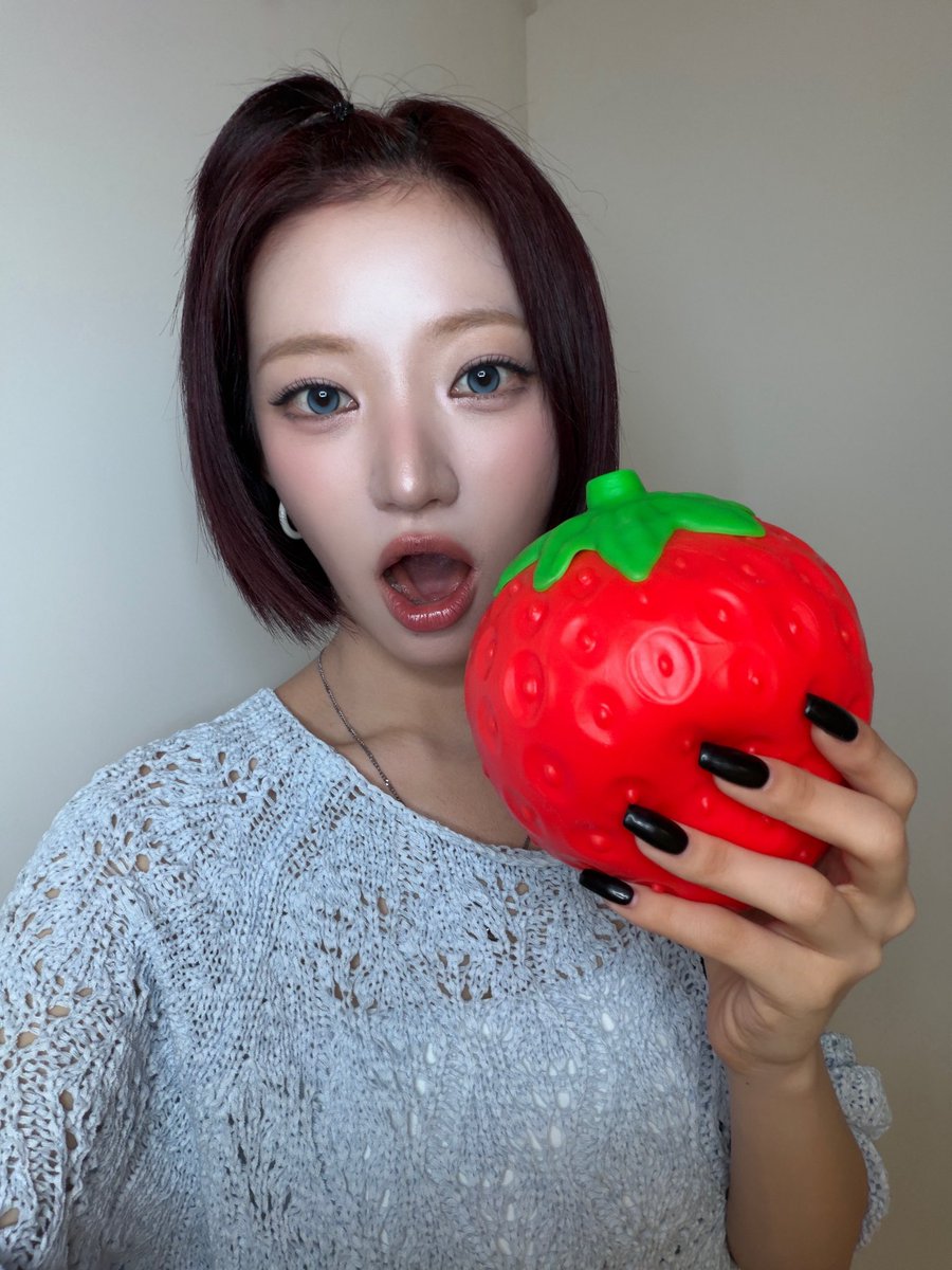kimsiyoonpic's tweet photo. 260707 🫧 update! https://t.co/ohFDNCQHBY