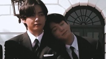 kkuktaes's tweet photo. taehyung's baby https://t.co/oWeYWA7QlE