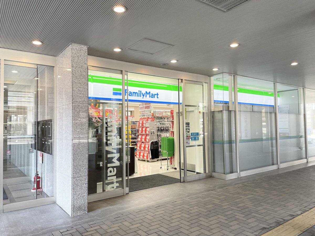 okuno_space's tweet photo. ＼さらに便利になりました✨／

近鉄奈良駅からOKUNO RENTAL SPACEへ向かう途中に、本日7月9日（水）よりファミリーマートがオープン🎉

ちょうど駅とOKUNOの真ん中あたりにあるので、
「ここまで来たらもうすぐ！」という道案内の目印にもなります◎

しかも、OKUNOからは徒歩1分もかからない距離👀‼️ https://t.co/M6Sy8YXB3E
